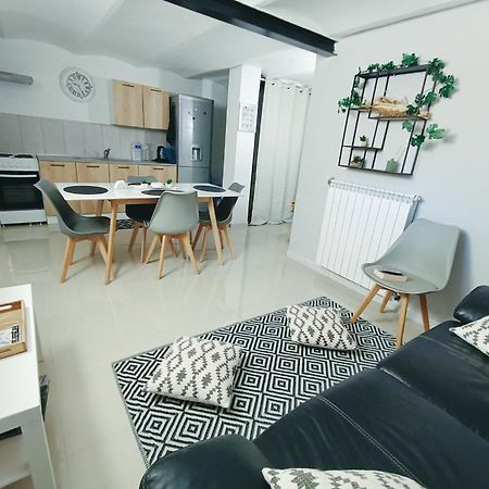 Villa Avec Piscine Et 3 Logements Ideale Groupe Μασσαλία Εξωτερικό φωτογραφία